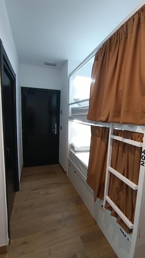 Vad Hostel Alicante - Youth Hostel Age Limit 18-49 מראה חיצוני תמונה